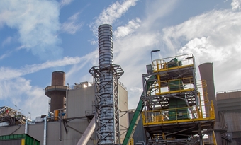 ArcelorMittal start biokoolcentrale op afvalhout op in haven van Gent