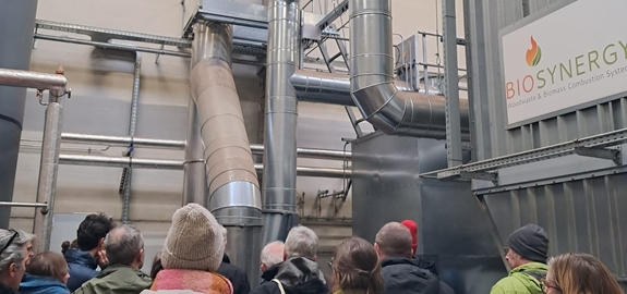 Bustour laat beleidsmedewerkers kennismaken met Vlaamse bio-energiesector