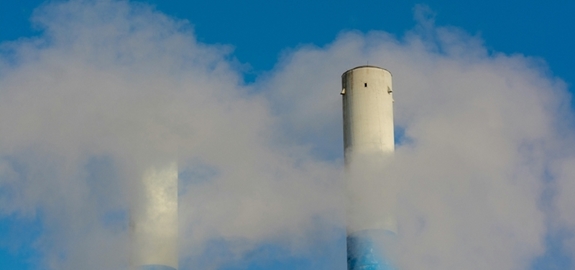 IEA Bioenergy onderzoekt CCU‑technologieën voor kleinschalige biomassa‑warmtenetten